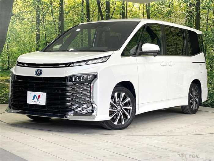 2022 Toyota Voxy