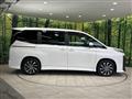 2022 Toyota Voxy