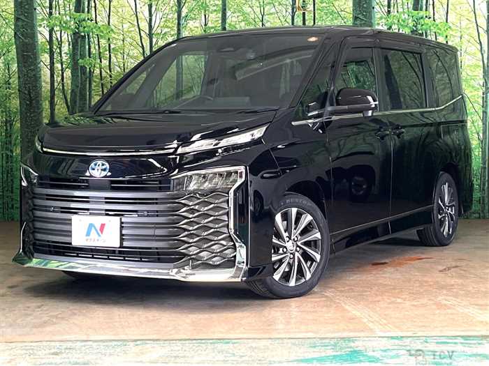 2022 Toyota Voxy