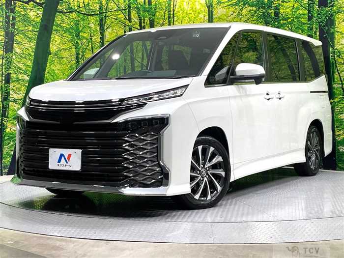 2025 Toyota Voxy