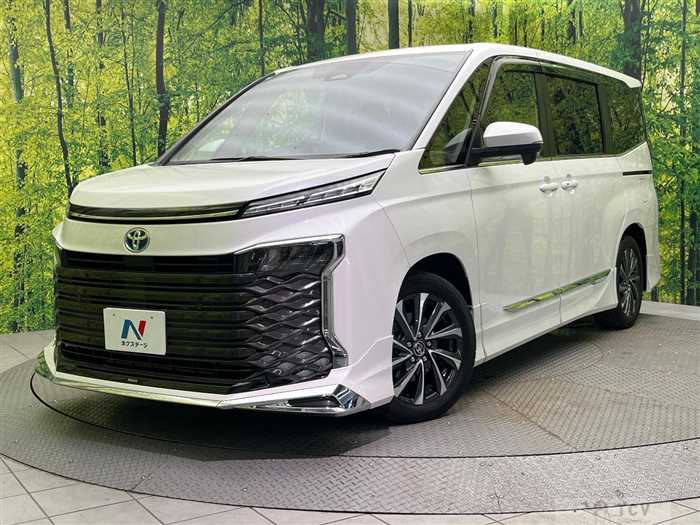 2025 Toyota Voxy
