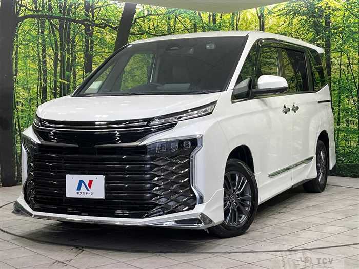 2025 Toyota Voxy