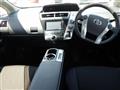 2017 Toyota PRIUS α