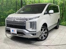 2019 Mitsubishi Delica D5