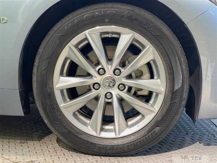 2014 Nissan Skyline
