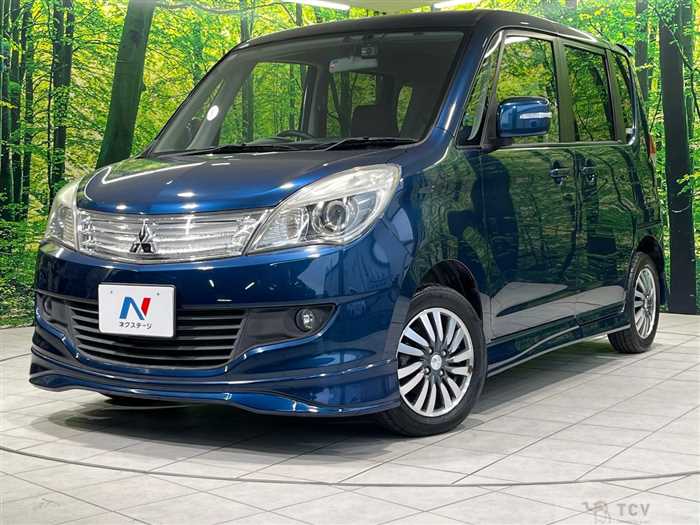 2011 Mitsubishi Delica D2