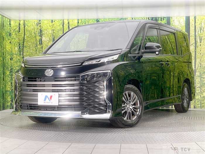 2022 Toyota Voxy