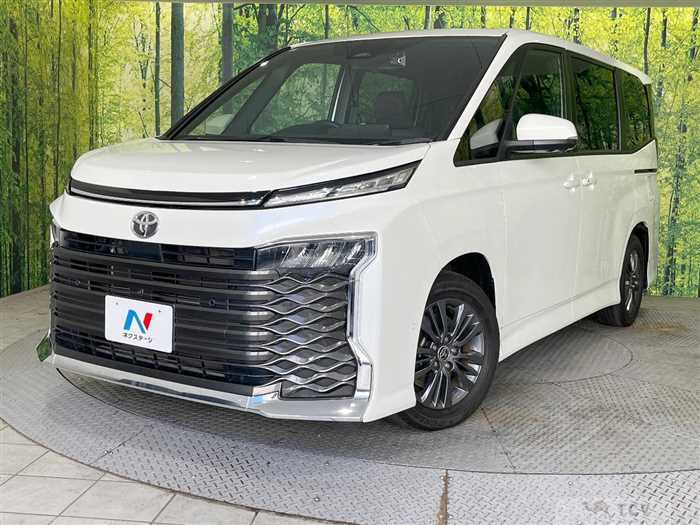 2023 Toyota Voxy