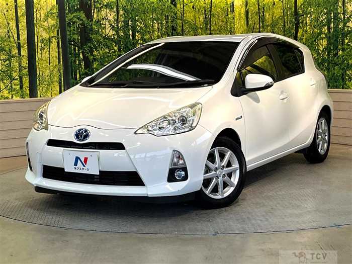 2013 Toyota AQUA