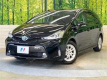 2016 Toyota PRIUS α