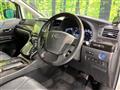 2012 Toyota Alphard Hybrid