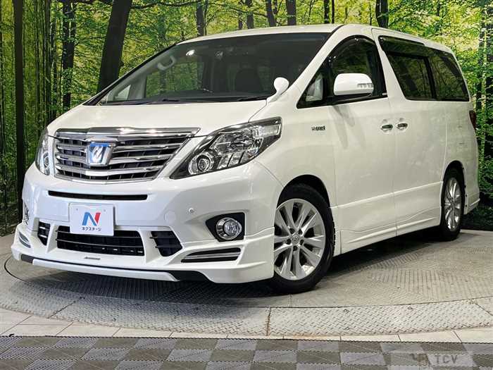 2014 Toyota Alphard Hybrid