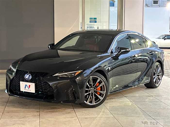 2021 Lexus IS