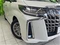 2022 Toyota Alphard Hybrid
