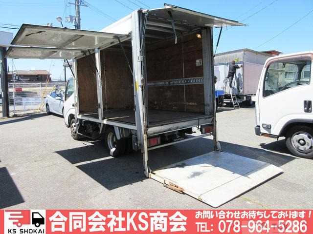 2002 Toyota Dyna Truck