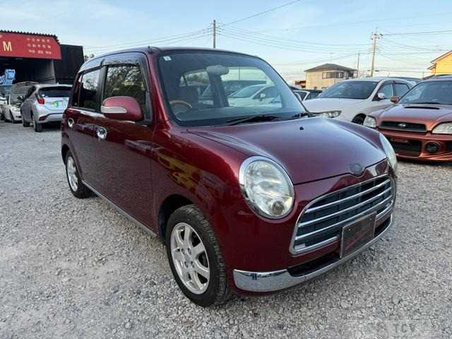 2005 Daihatsu Miragino