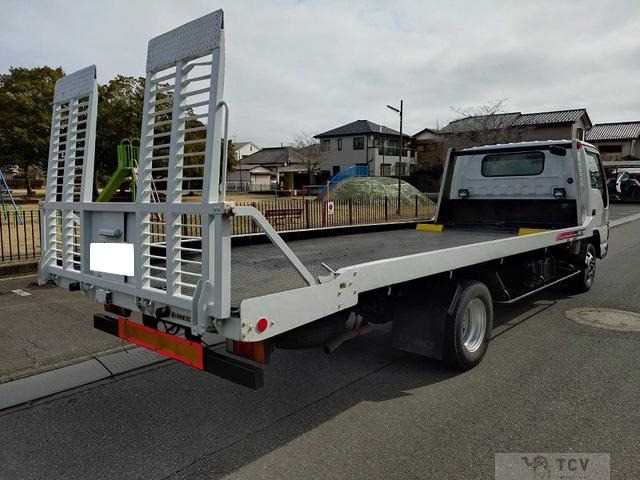 2004 Nissan Atlas
