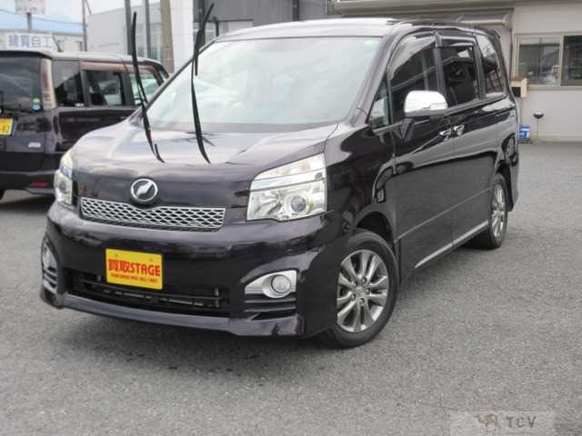 2013 Toyota Voxy