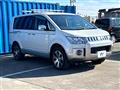 2019 Mitsubishi Delica D5
