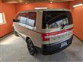 2010 Mitsubishi Delica D5