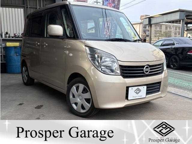 2011 Nissan ROOX