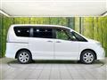 2012 Nissan Serena