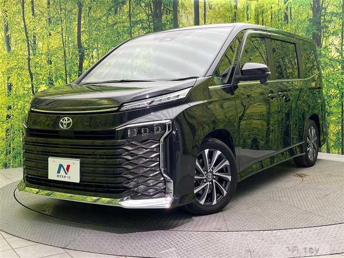 2022 Toyota Voxy