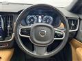 2017 Volvo V90