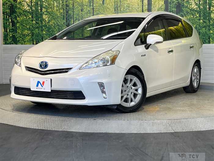 2012 Toyota PRIUS α