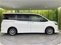 2021 Toyota Voxy