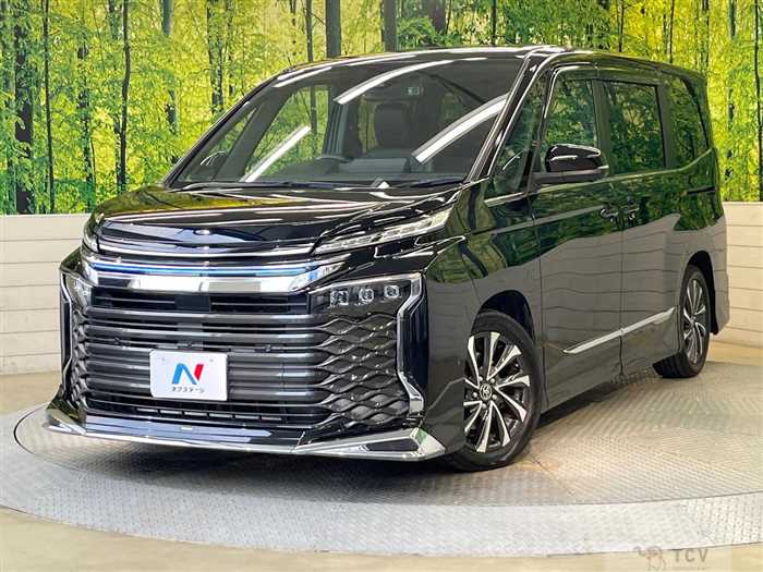 2022 Toyota Voxy