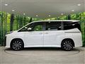 2025 Toyota Voxy