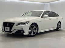 2019 Toyota Crown Hybrid