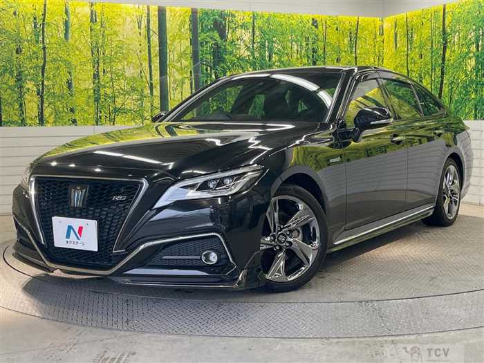 2019 Toyota Crown Hybrid