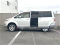 2016 Mitsubishi Delica D5