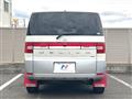 2016 Mitsubishi Delica D5