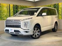 2019 Mitsubishi Delica D5