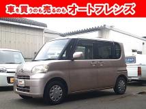 2011 Daihatsu Tanto