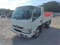 2013 Hino Dutro