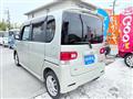2012 Daihatsu Tanto