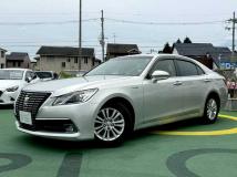 2013 Toyota Crown