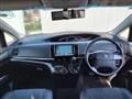 2013 Toyota Estima