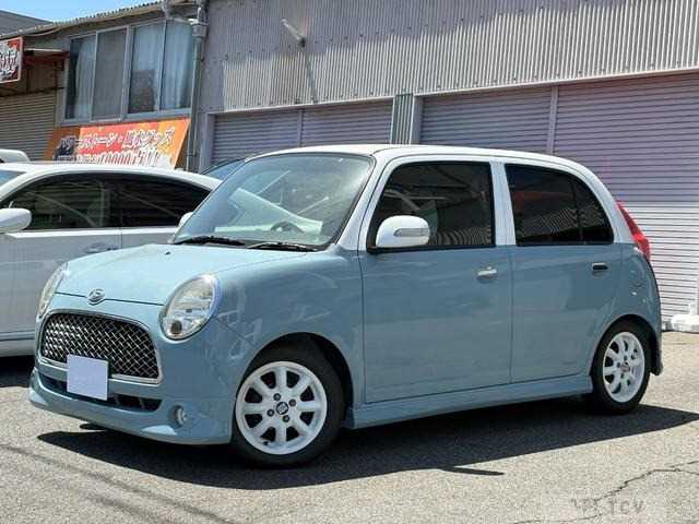 2005 Daihatsu Miragino