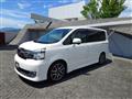 2013 Toyota Voxy