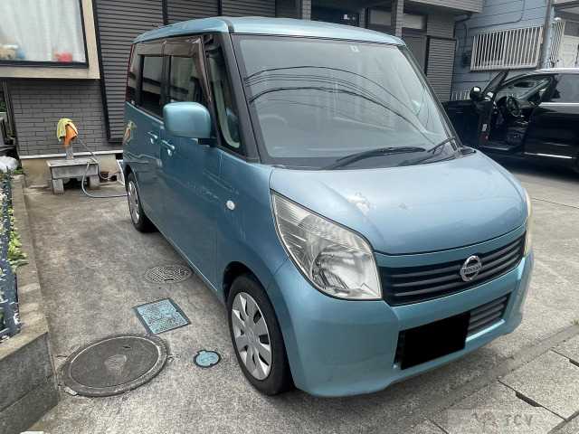 2012 Nissan ROOX