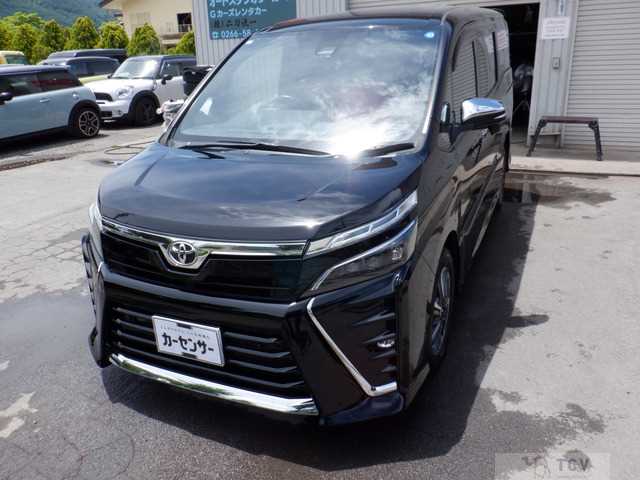2021 Toyota Voxy