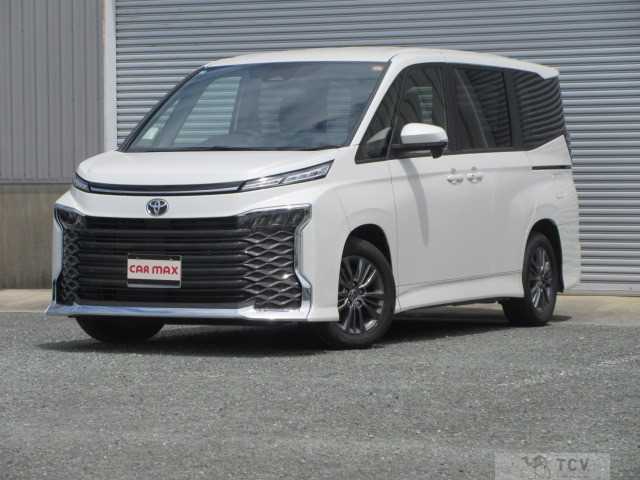 2025 Toyota Voxy