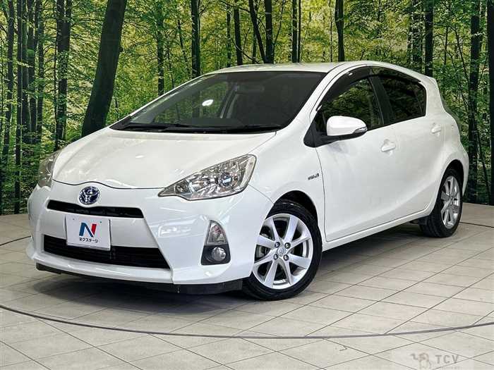 2013 Toyota AQUA