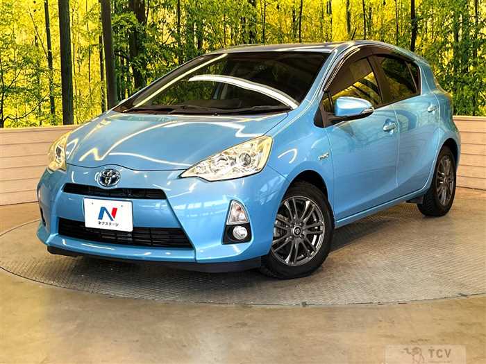 2013 Toyota AQUA