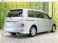 2011 Toyota Isis